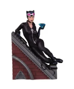 Estatua resina Multi-part Villains Catwoman DC Comics 12cm DC COMIC…