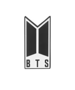 Pin BTS Logo oficial | merchandising BTS Erik Frikomics